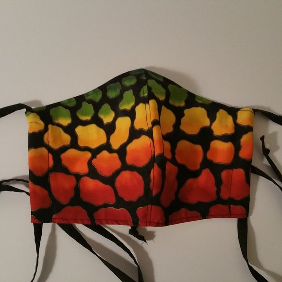 Face Mask Rainbow Animal Print OSFM New - Picture 1 of 6